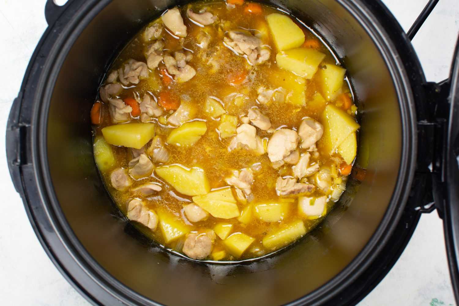 https://www.corriecooks.com/wp-content/uploads/2020/03/Cooked-Curry-Japanese.jpg
