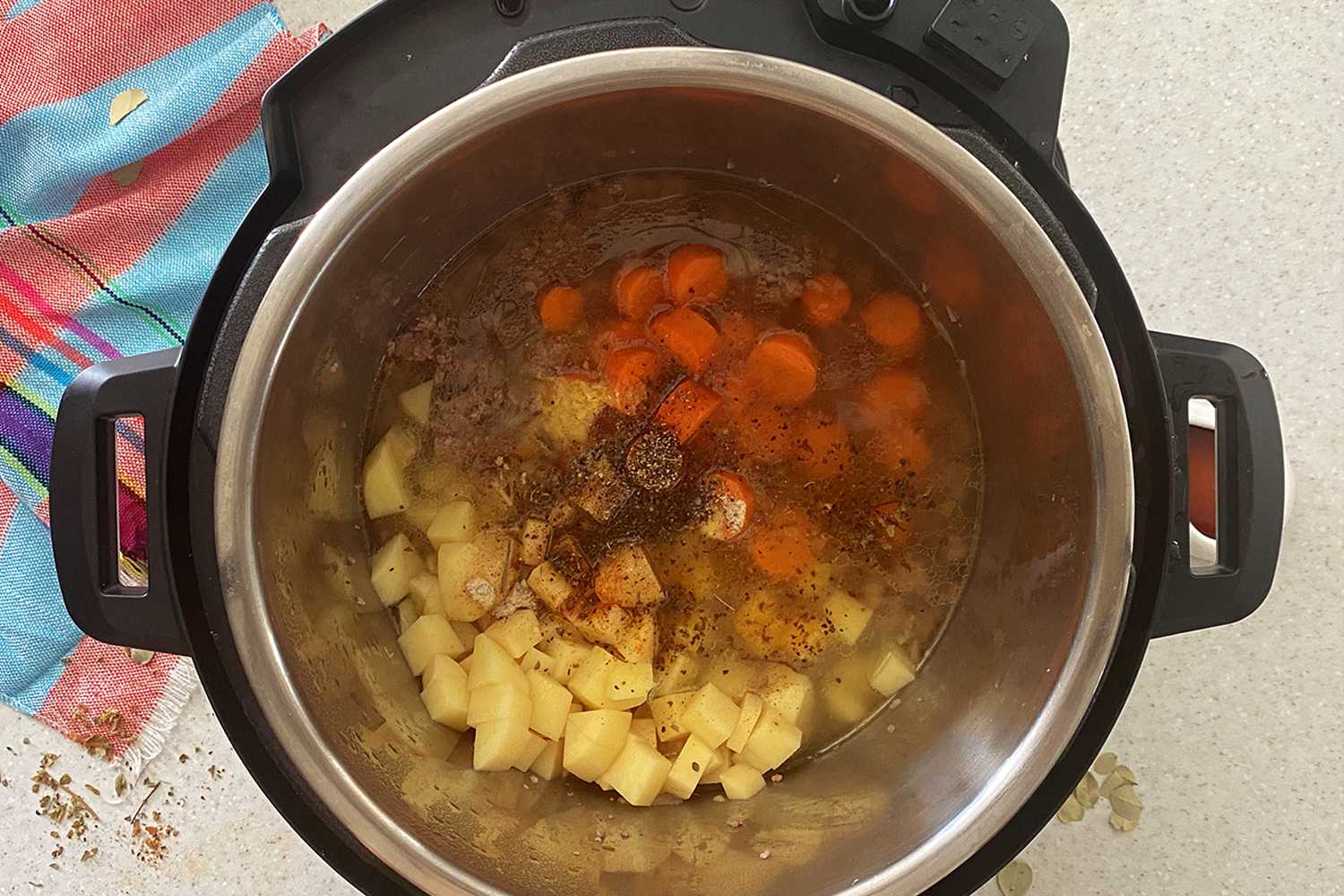 Instant Pot Hamburger Soup