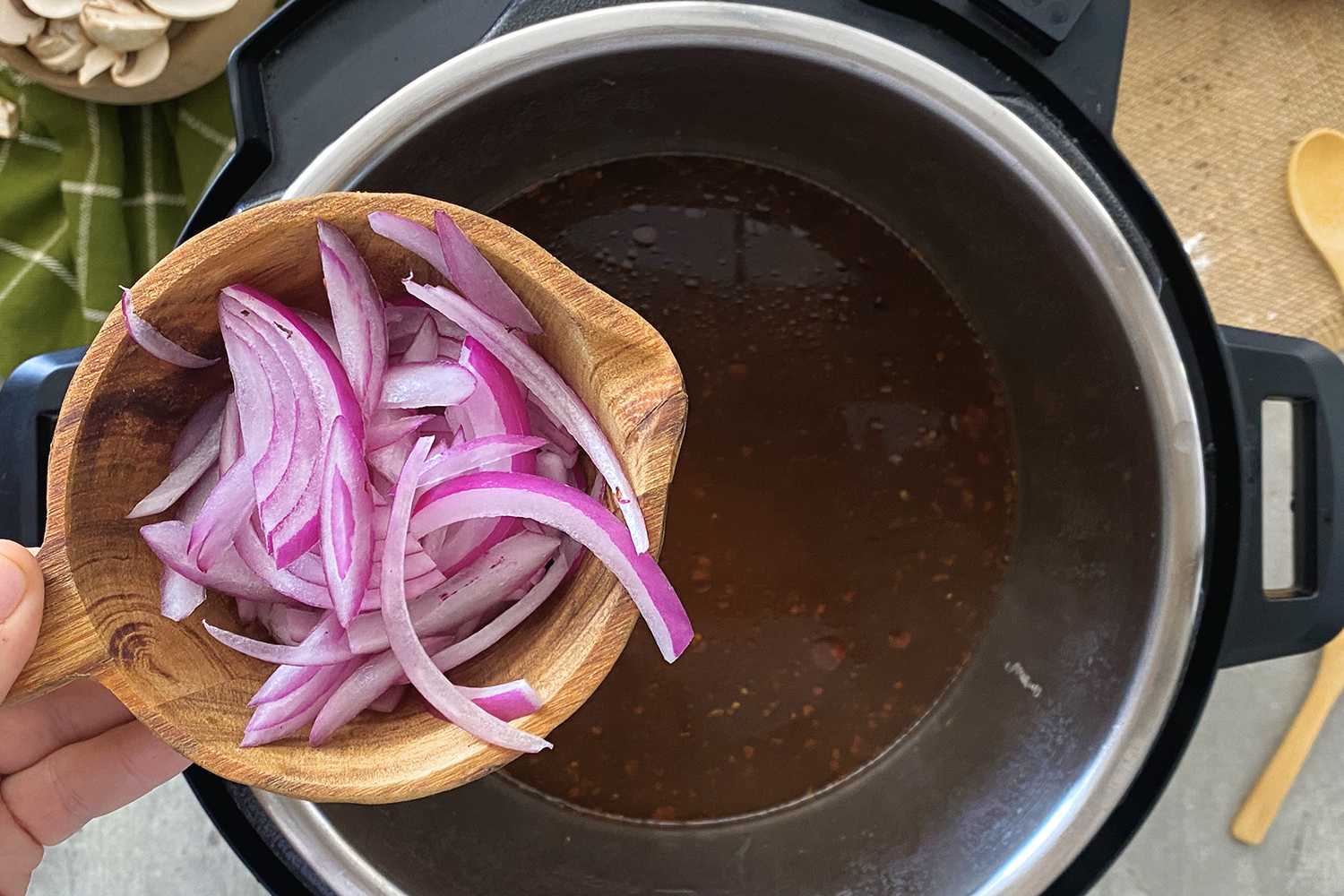 Instant Pot Hot and Sour Soup