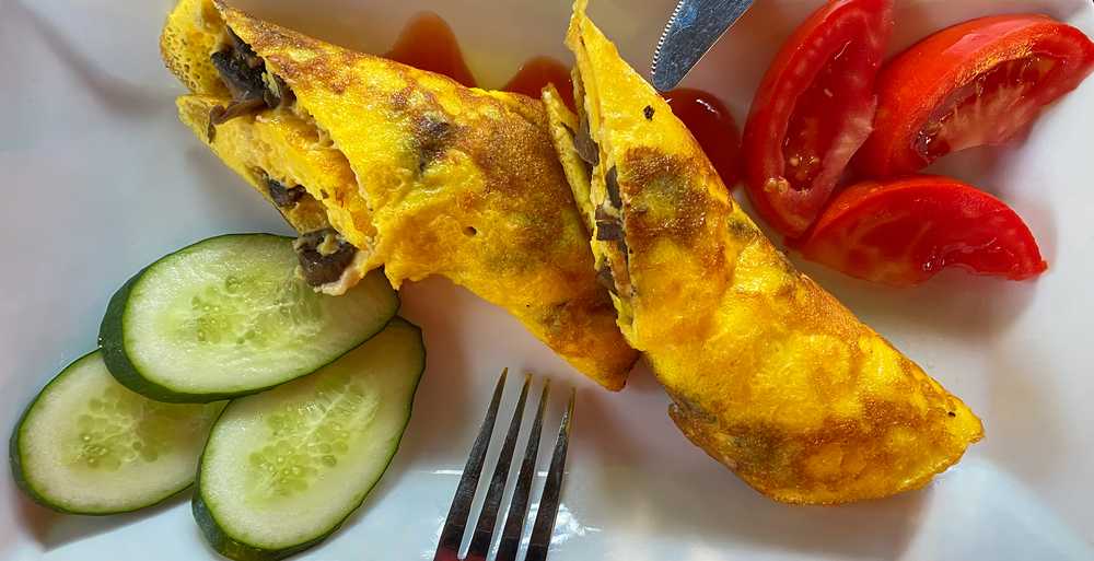 Ostrich egg omelet with vegetables