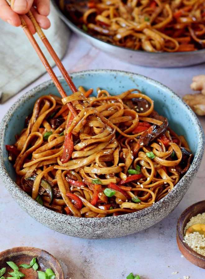 Veggie stir-fry noodles