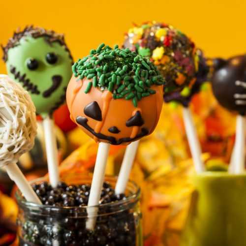 Halloween Cake Pops - Corrie Cooks