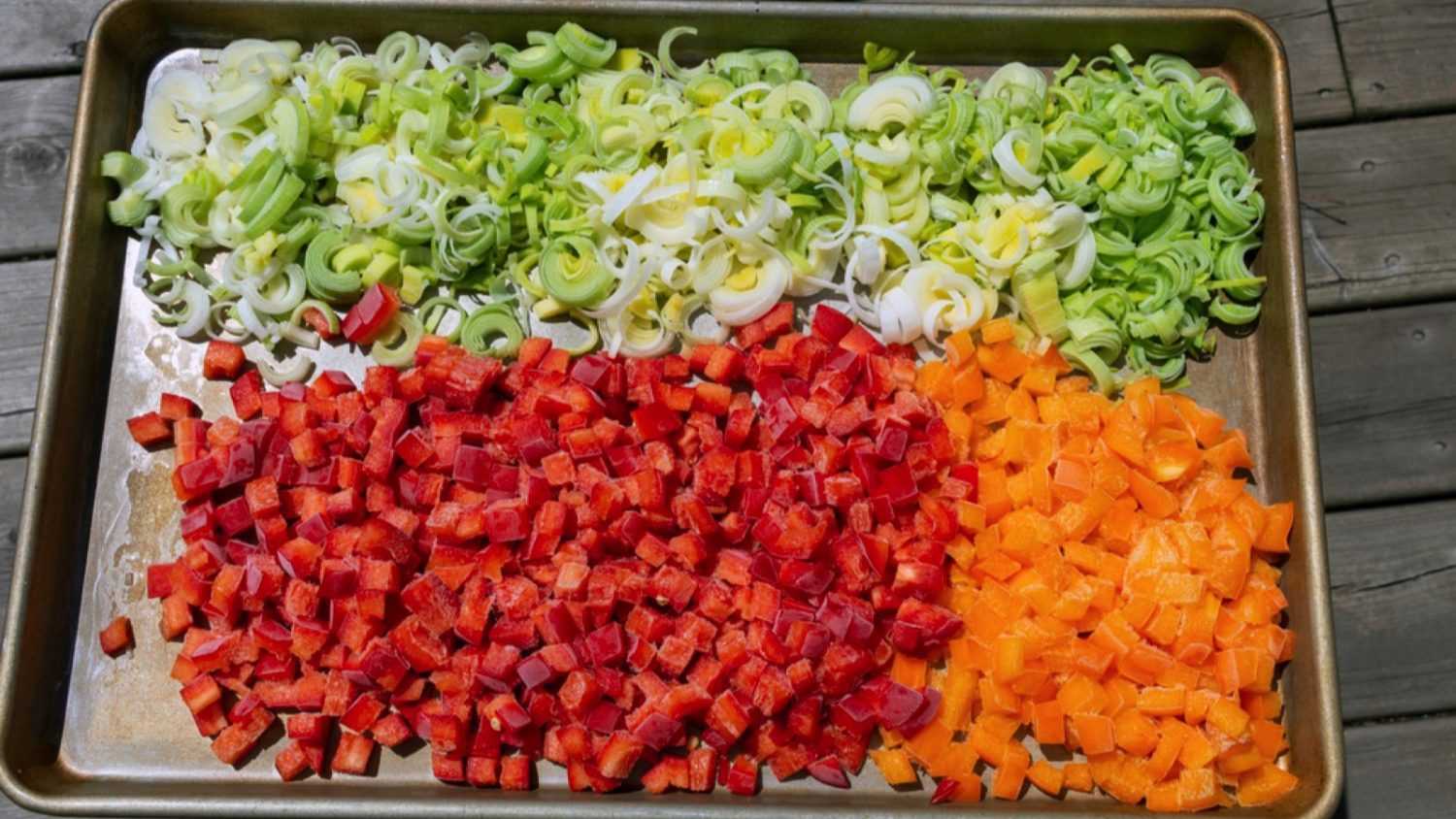 Cut vegetables in tray