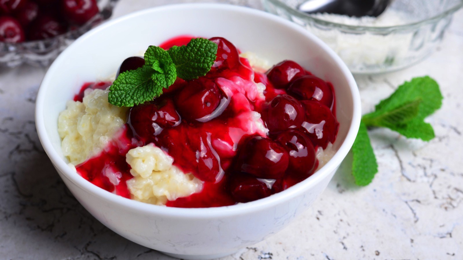 Rice pudding with cherry sauce
