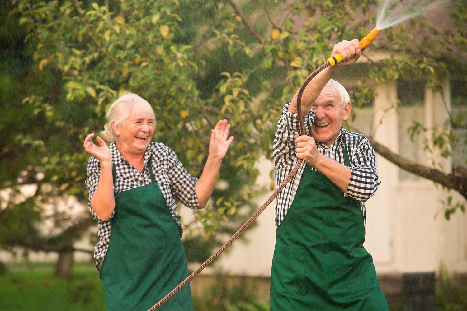 old-people-hose