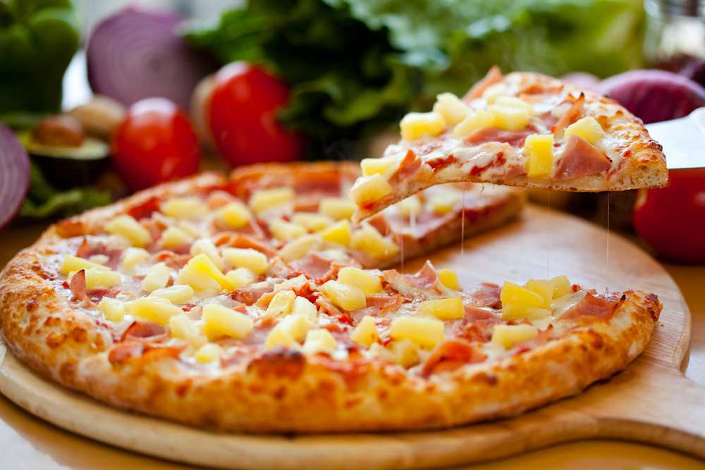 Pineapple and Pepperoni Pizza